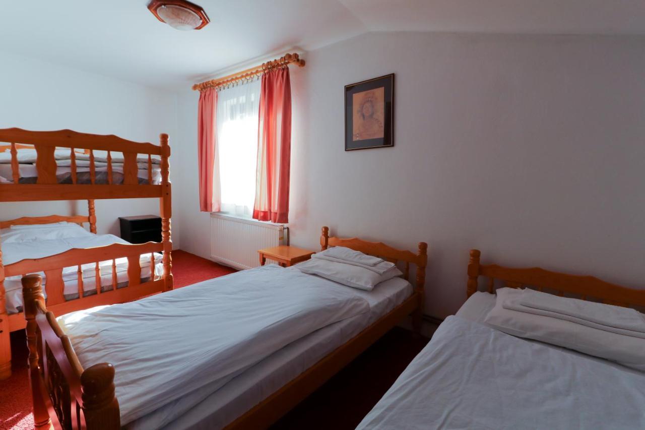 Sumarska Kuca Ognjiste Hotel Jahorina Luaran gambar